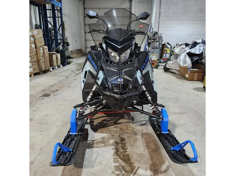 2026 Polaris 850 TITAN ADVENTURE ULTIMATE 155 1.8 7S DIsplay