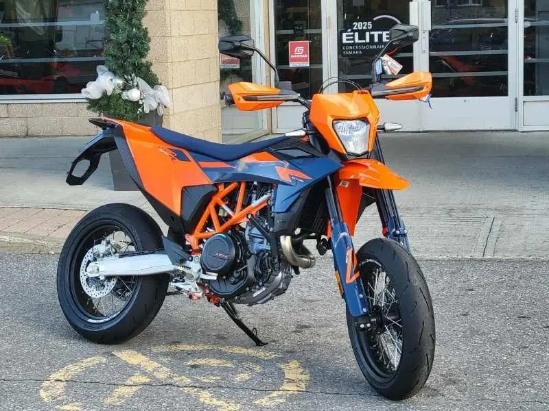 2026 KTM 690 SMC R