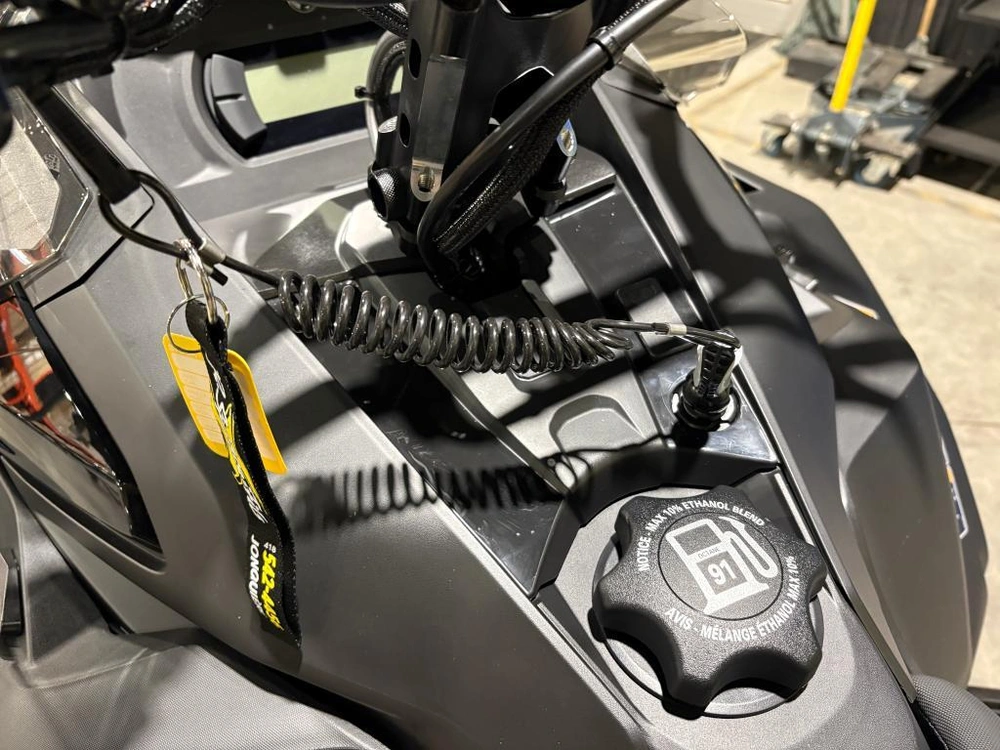 Ski-doo Backcountry Adrenaline (43'') 600r E-tec Storm 150 1.5'' E.s. 2026 alt