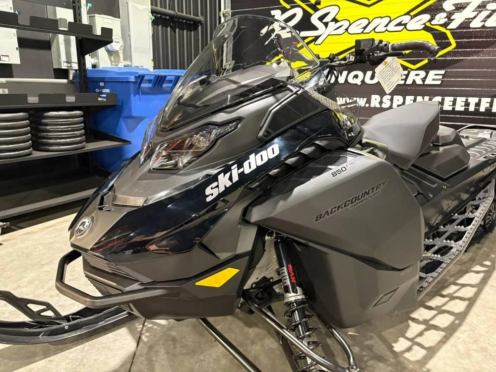 Ski-doo Backcountry Adrenaline (43'') 850 E-tec Storm 150 1.5'' E.s. 2026 alt