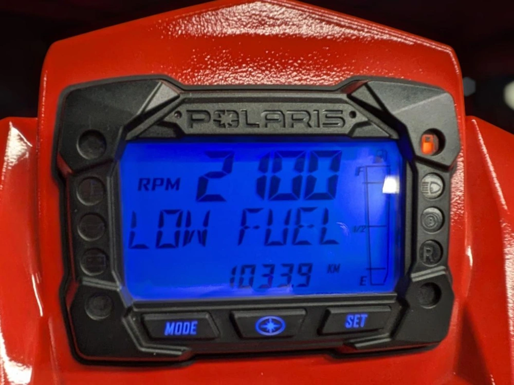 Polaris 850 Switchback Assault 144 2021 alt