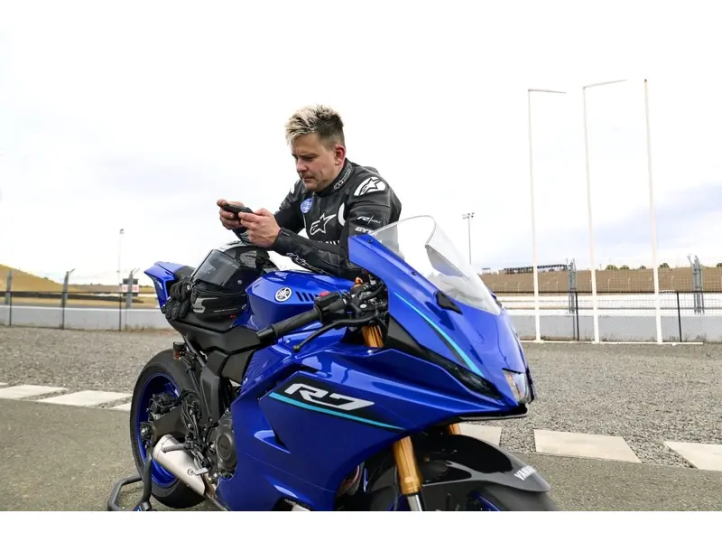 2026 Yamaha YZF-R7 PRE-COMMANDE