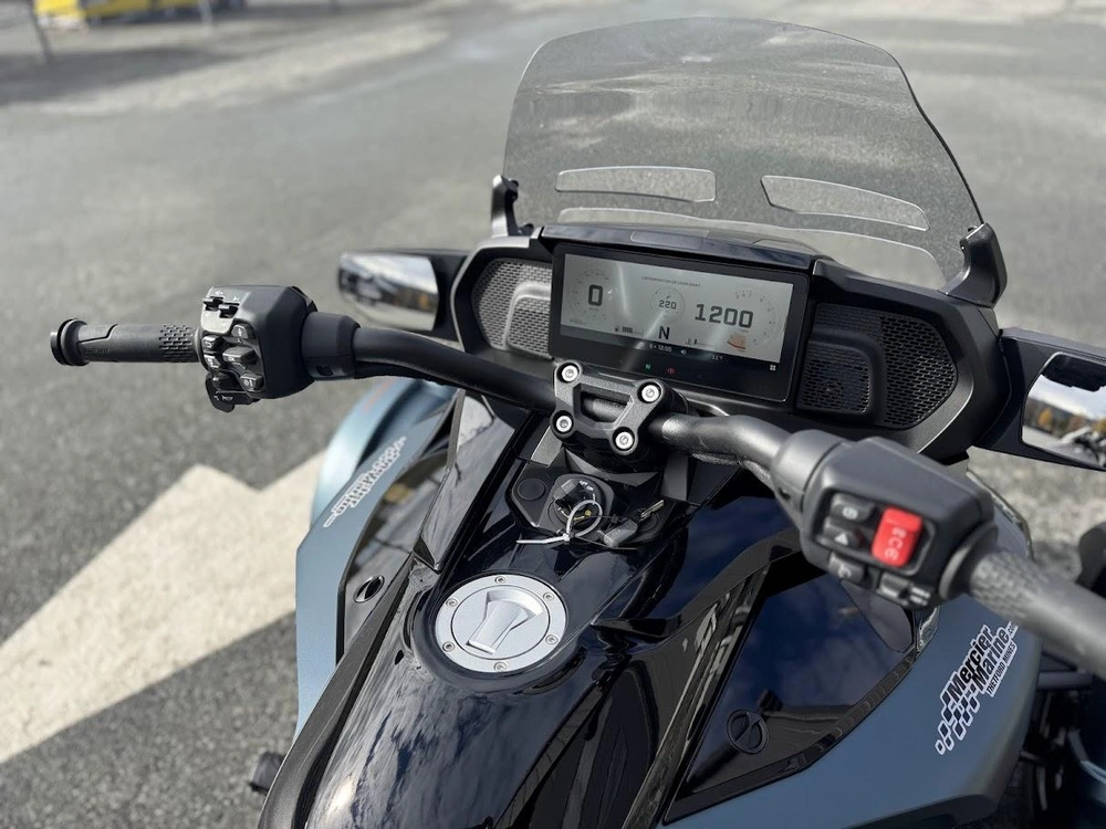 Can-am F3-t 2025 alt