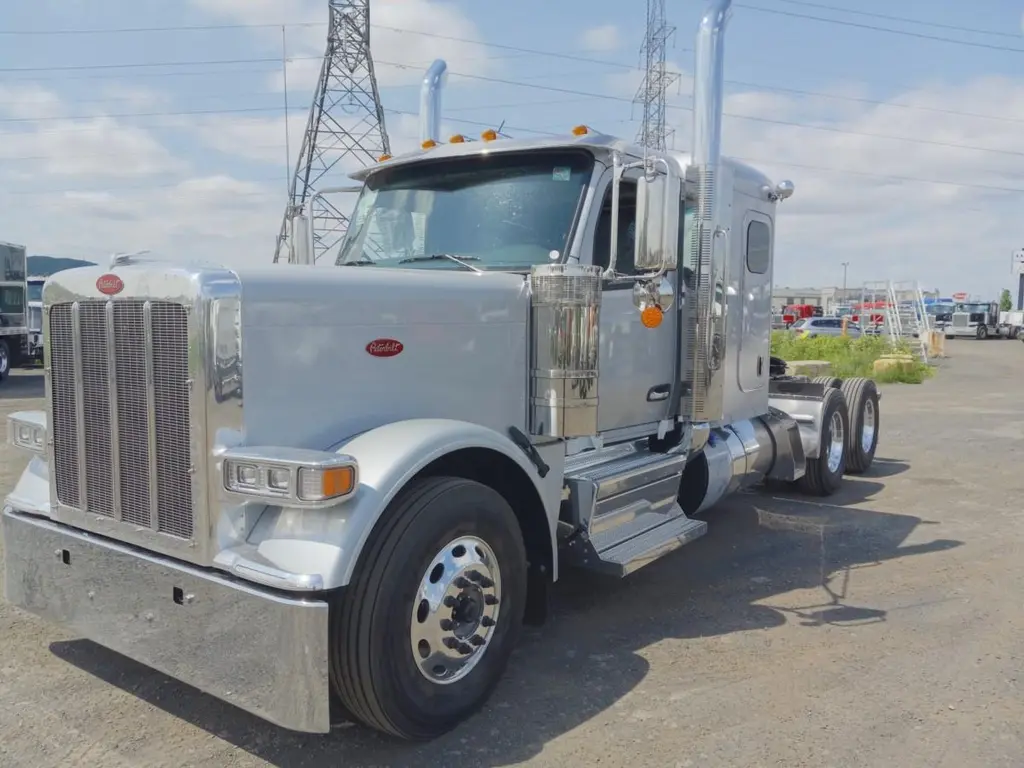 Peterbilt 589  2026