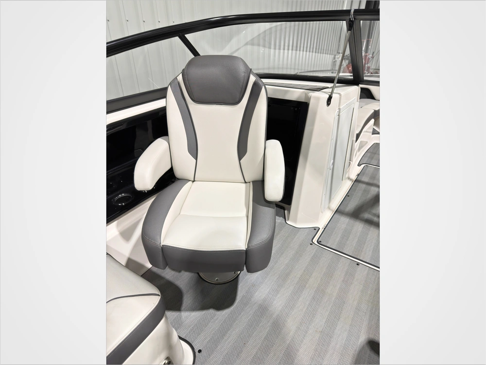 2019 Yamaha 212 Limited S alt