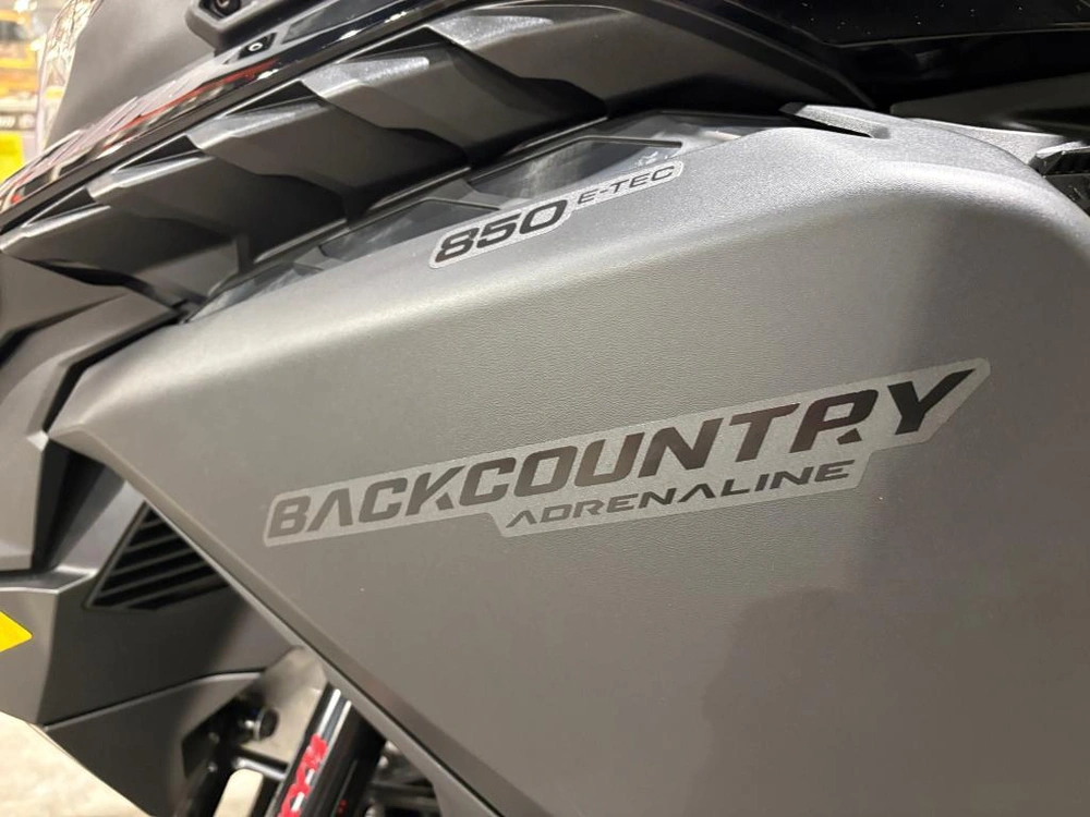 Ski-doo Backcountry Adrenaline (43'') 850 E-tec Storm 150 1.5'' E.s. 2026 alt