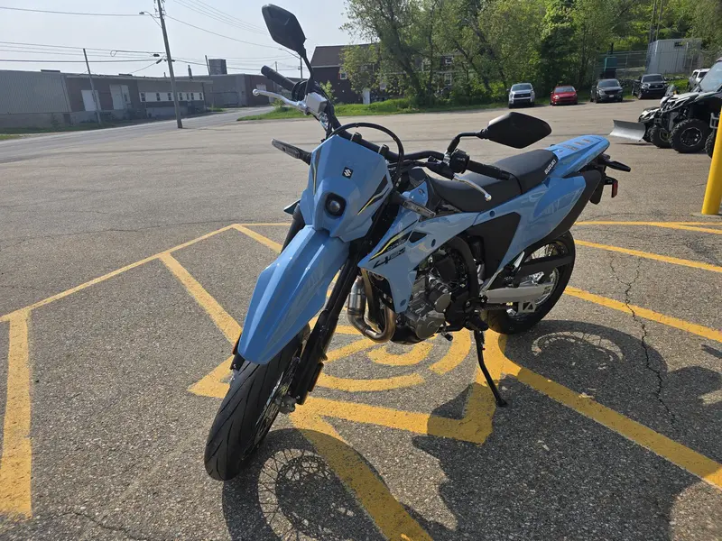 2025 Suzuki DR-Z4SM thumbnail 9