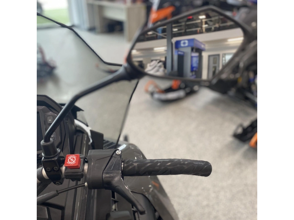 2025 Polaris 650 Titan Adventure 155 1.8 (1.5 Inch) alt