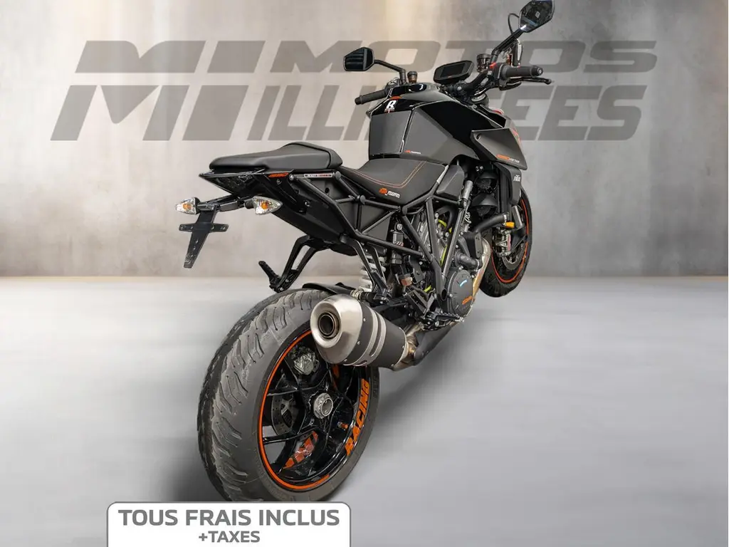 2017 KTM 1290 SUPER DUKE R