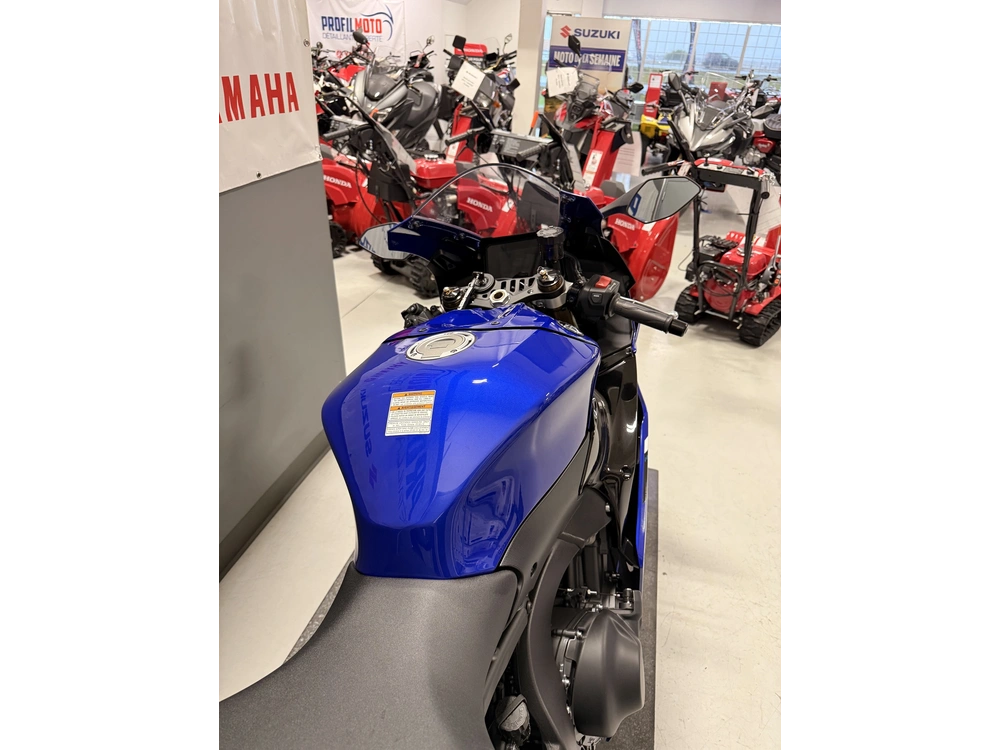 Yamaha Yzf-r9 R9 2025 alt