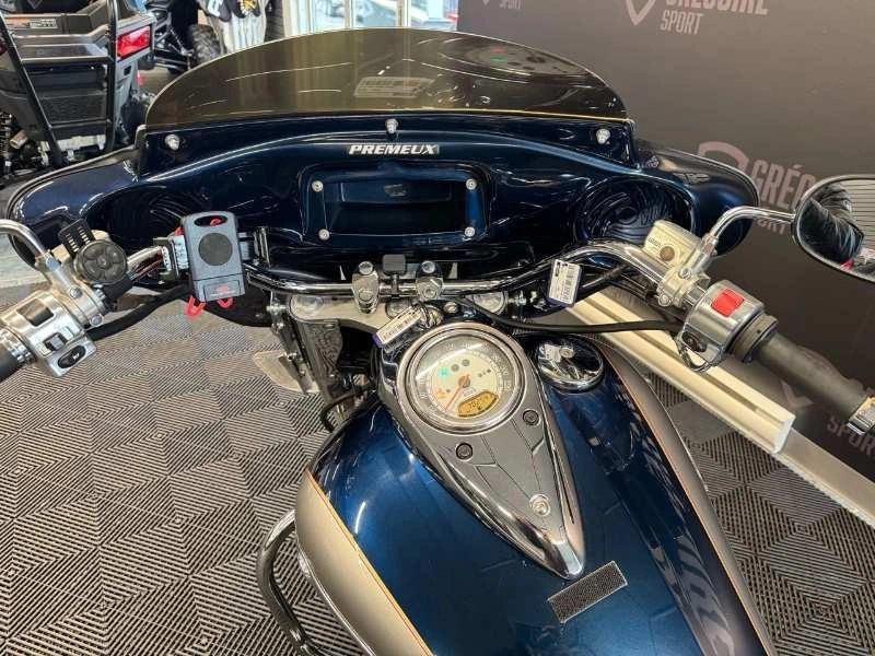 Kawasaki Vulcan 1600 Nomad 2005 alt