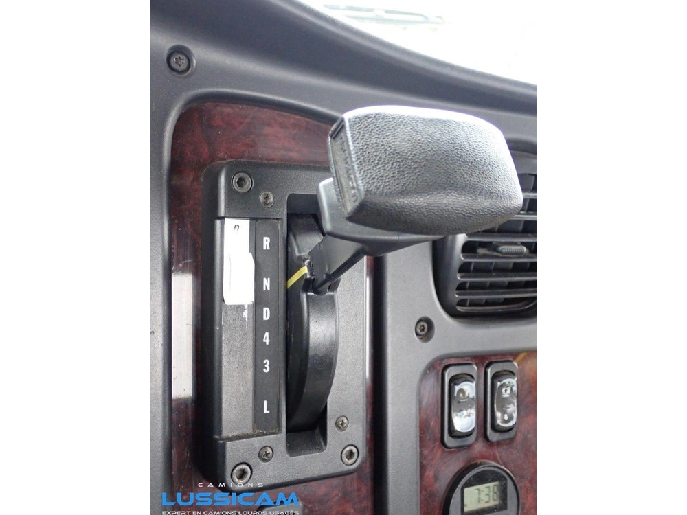 2016 Freightliner S20
