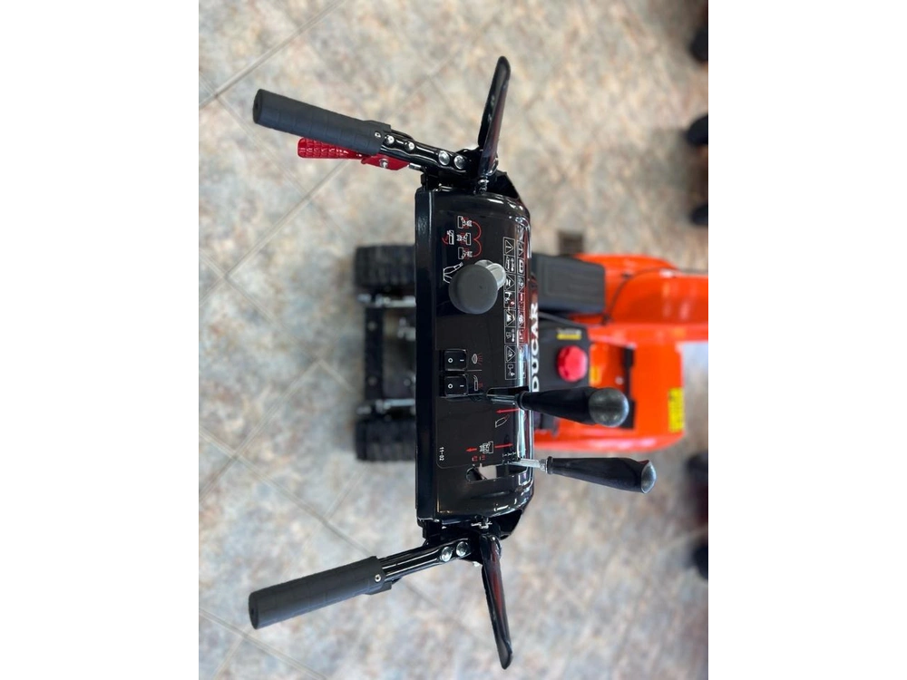 2025 Ducar Souffleuse 26 Po A Chenill alt