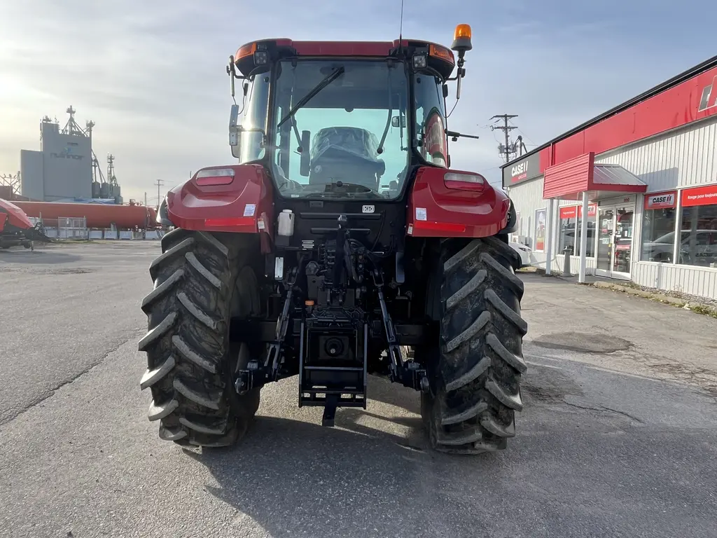 2015 Case IH Farmall 115U
