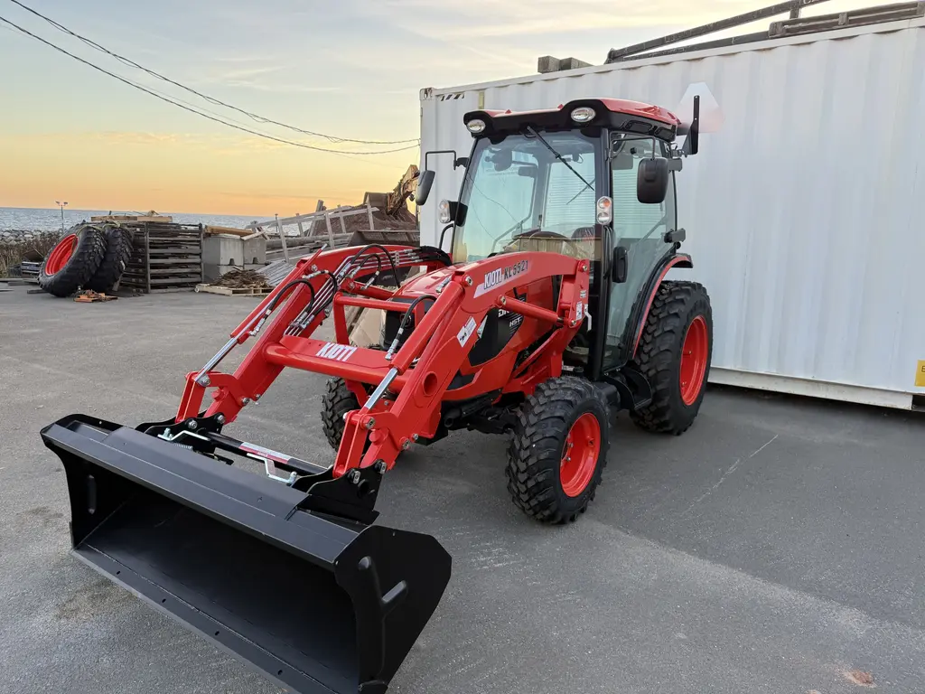 Kioti DK4220SEHC  2025