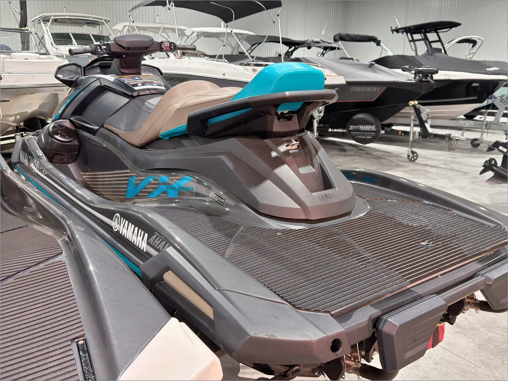 2023 Yamaha Vx Crusier With Audio alt