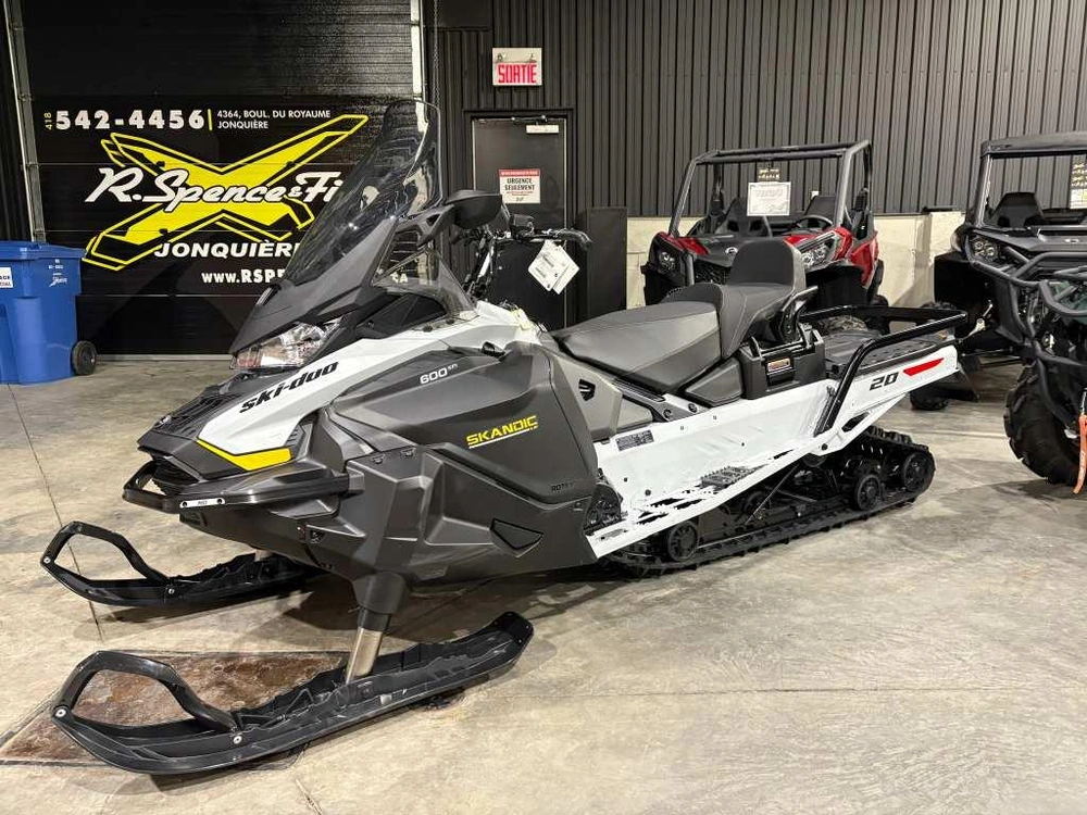 Ski-doo Skandic Le 20'' 600r E-tec Silent Cobra 1.5'' E.s. 2025 alt