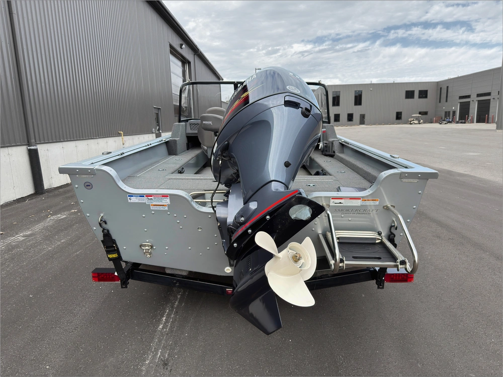 2023 Smoker-craft Excursion 176 Dc Pro alt