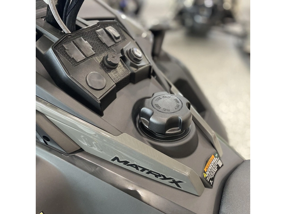 2025 Polaris 650 Titan Adventure 155 1.8 (1.5 Inch) alt