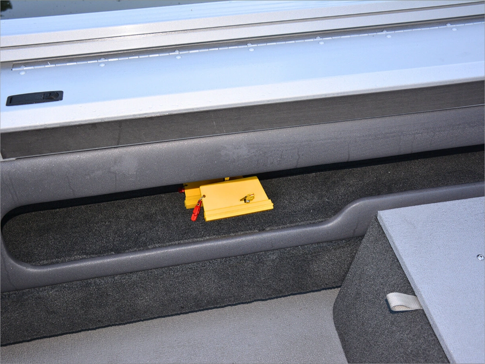 2026 Smoker-craft Ultima 182 Dc alt