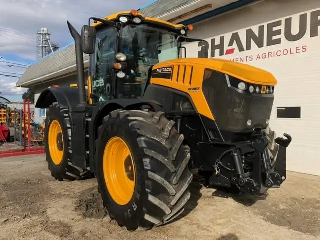 2018 JCB 8330