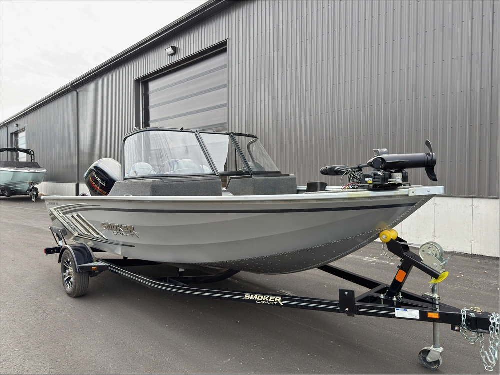 2023 Smoker-craft Excursion 176 Dc Pro alt