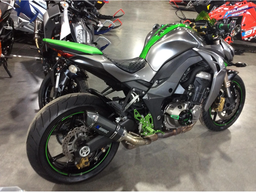 Kawasaki Z1000 2014 alt
