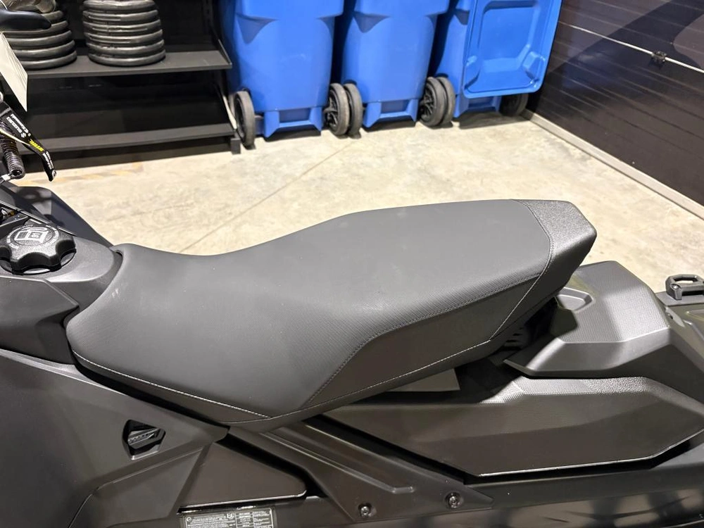 Ski-doo Backcountry Adrenaline (43'') 850 E-tec Storm 150 1.5'' E.s. 2026 alt