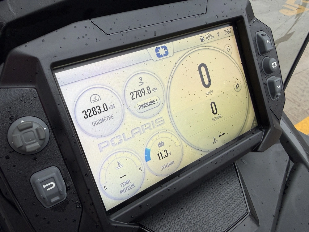 Polaris 850 Indy Vr1 137 2023 alt