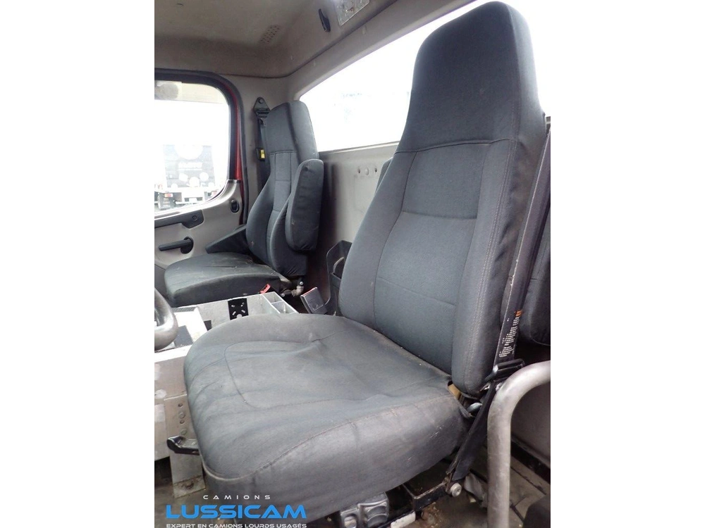 2016 Freightliner S20