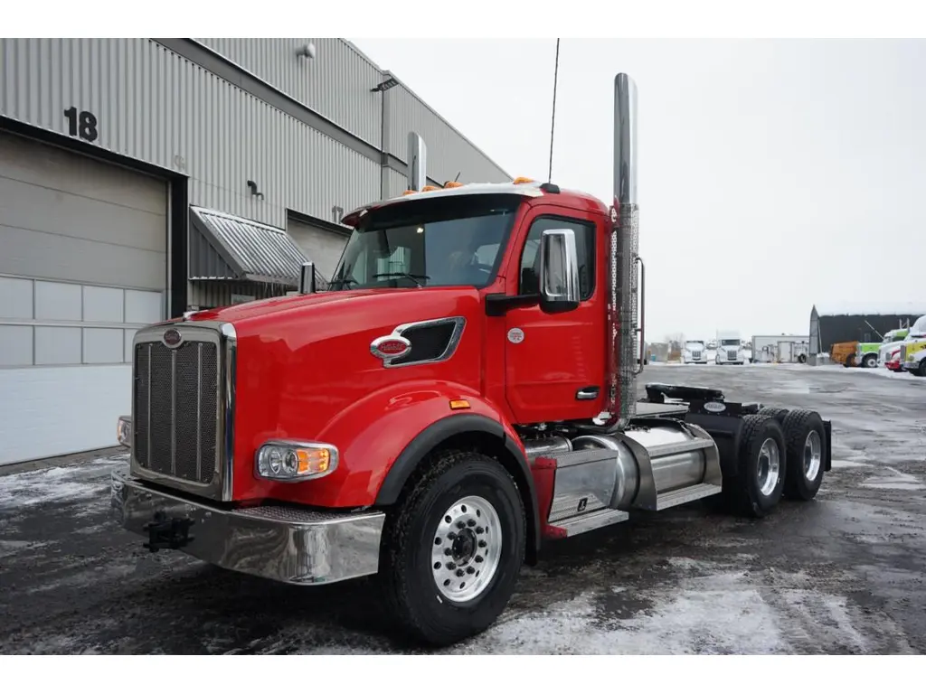 Peterbilt 567  2025