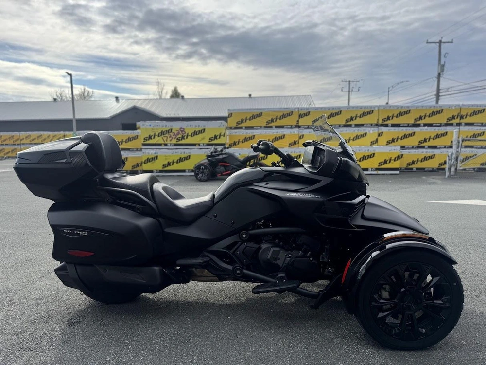 Can-am F3 Limited 2025 alt