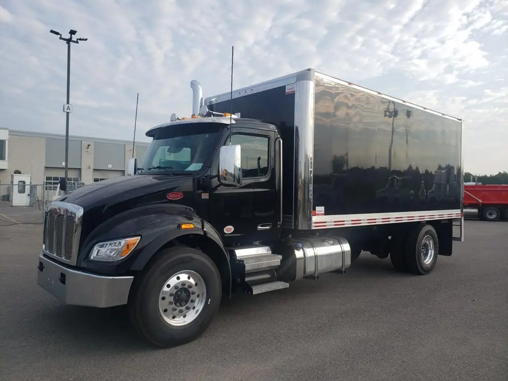 2026 Peterbilt 548 