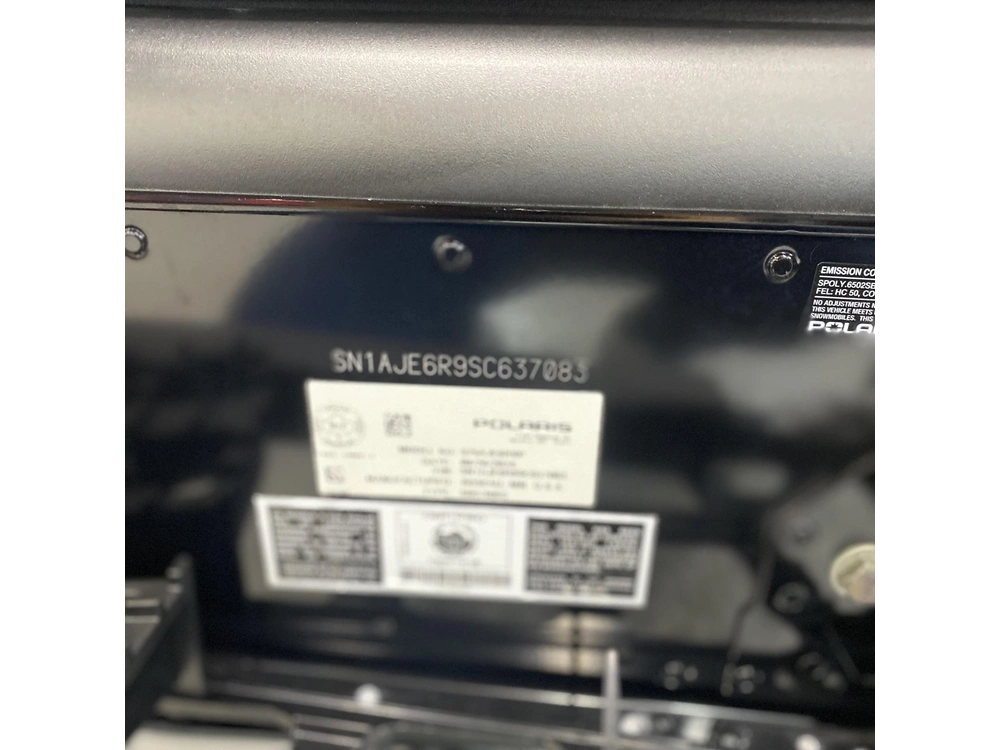 2025 Polaris 650 Titan Adventure 155 1.8 (1.5 Inch) alt