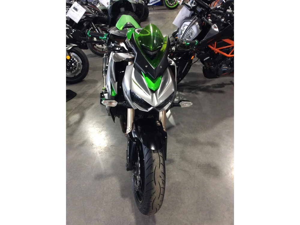 Kawasaki Z1000 2014 alt