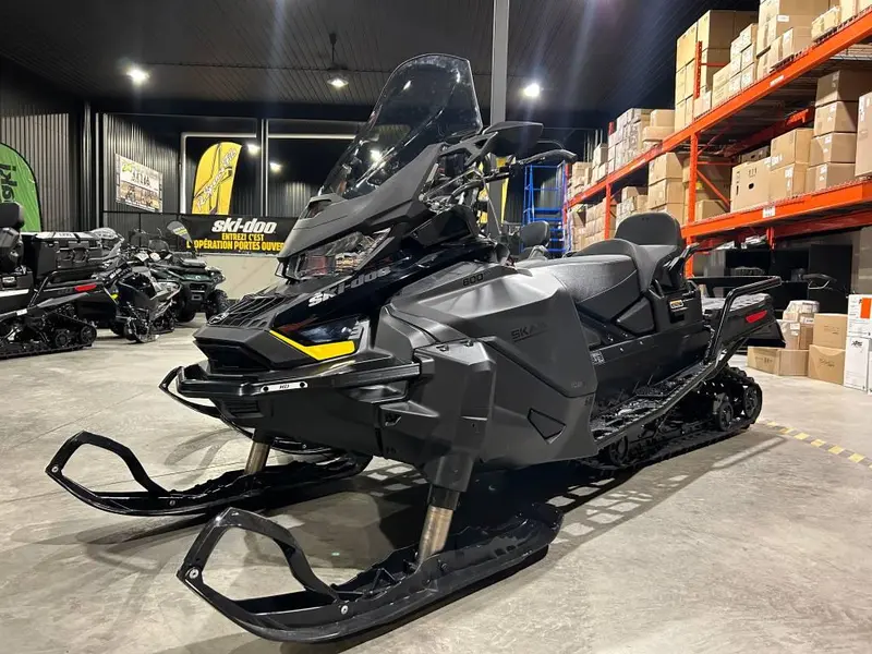 2026 Ski-Doo SKANDIC LE 20'' 600 EFI Silent Cobra 1.5'' E.S.