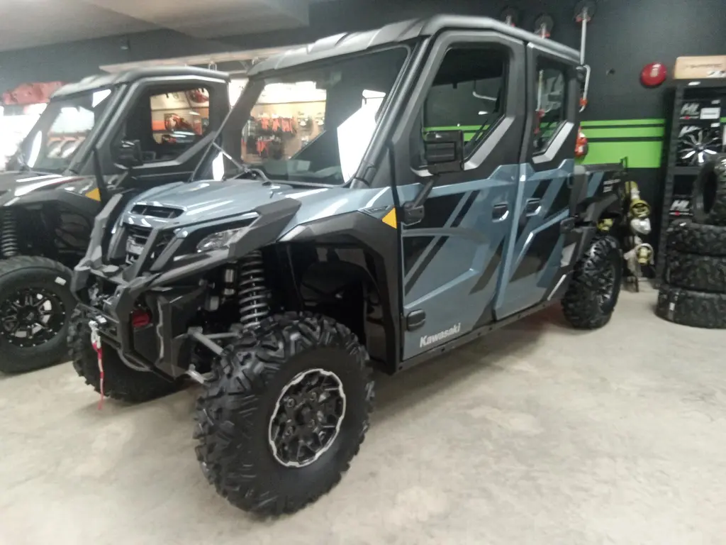 2025 Kawasaki RIDGE XR CREW LIMITED HVAC