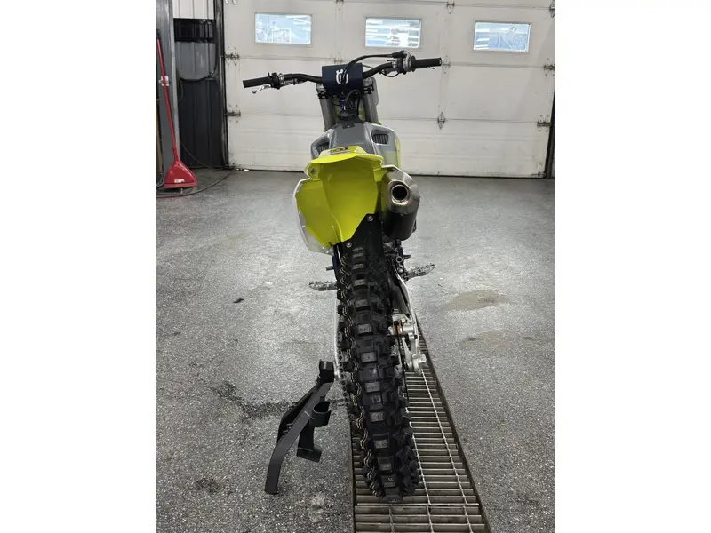2024 Husqvarna FC 450 thumbnail 3