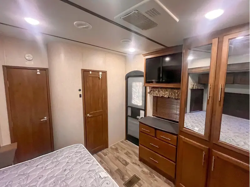 2019 Keystone RV Cougar 367FLS