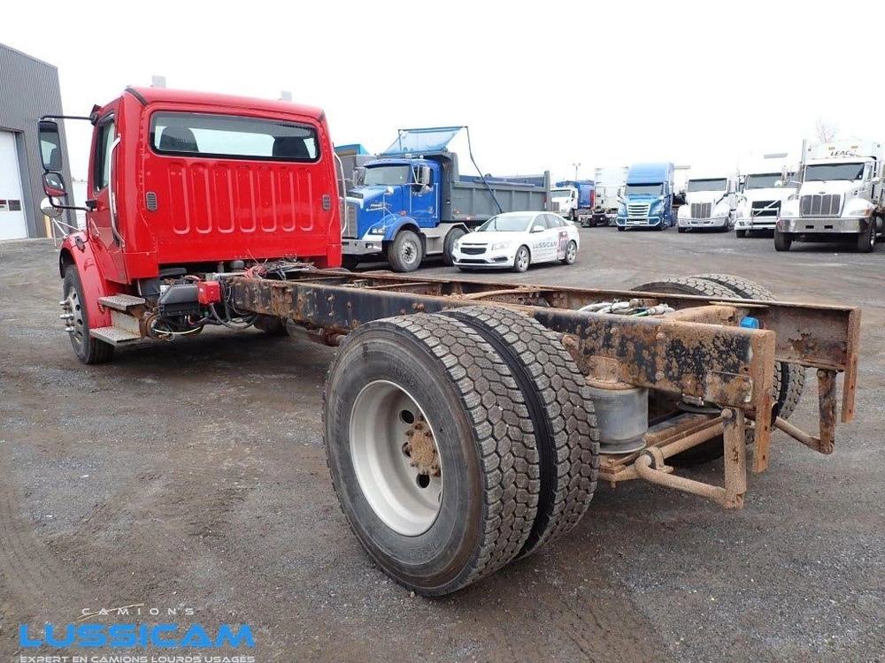2016 Freightliner S20