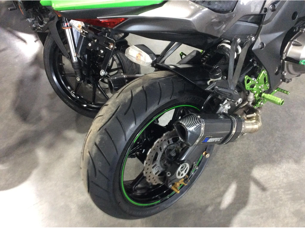 Kawasaki Z1000 2014 alt