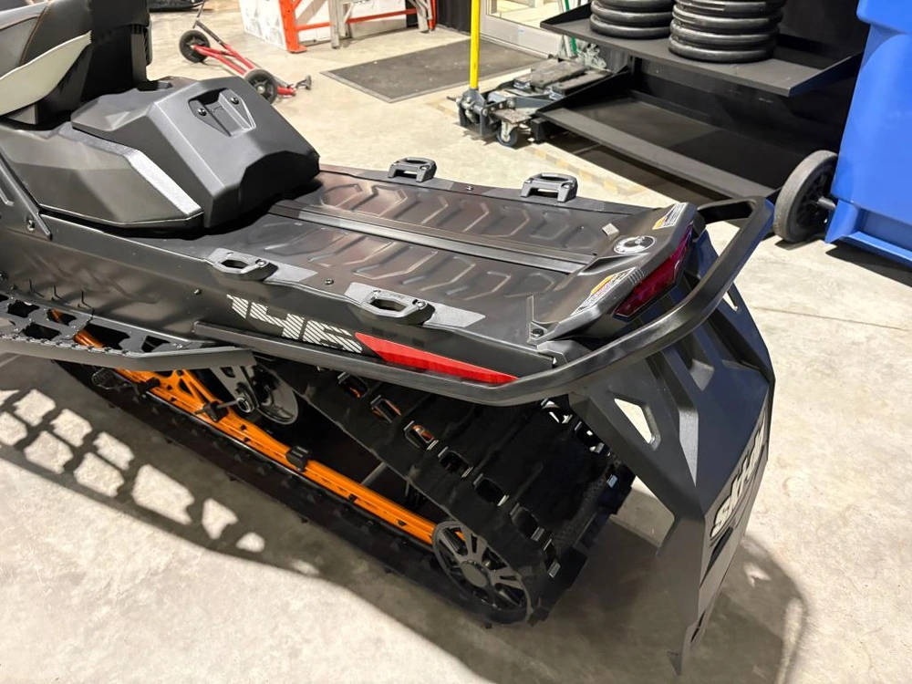 Ski-doo Backcountry Adrenaline (43'') 600r E-tec Storm 150 1.5'' E.s. 2026 alt