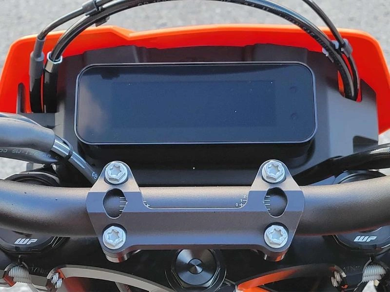 Ktm 690 Smc R 2026 alt