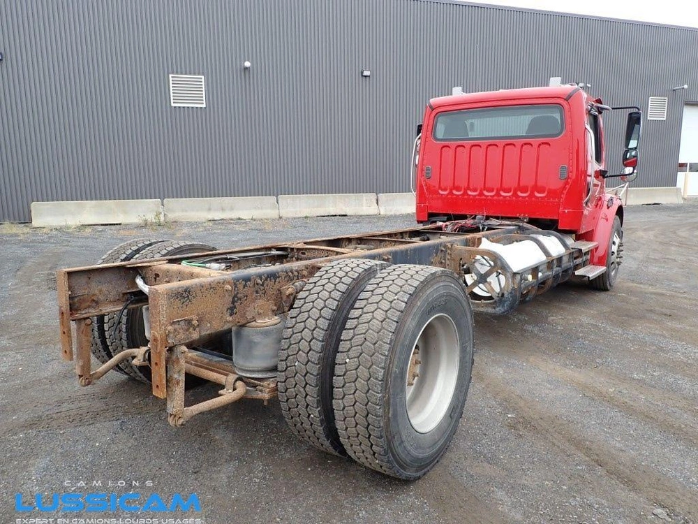 2016 Freightliner S20