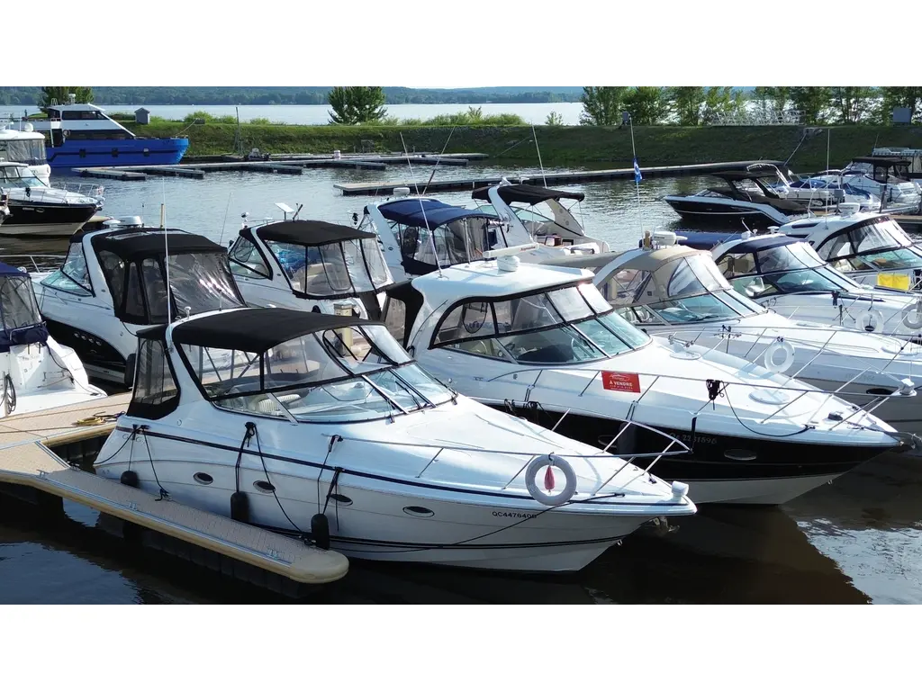 1997 Chris-Craft CROWNE 32