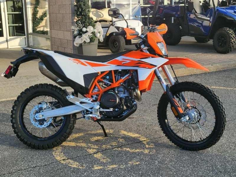 Ktm 690 Enduro R 2026 alt