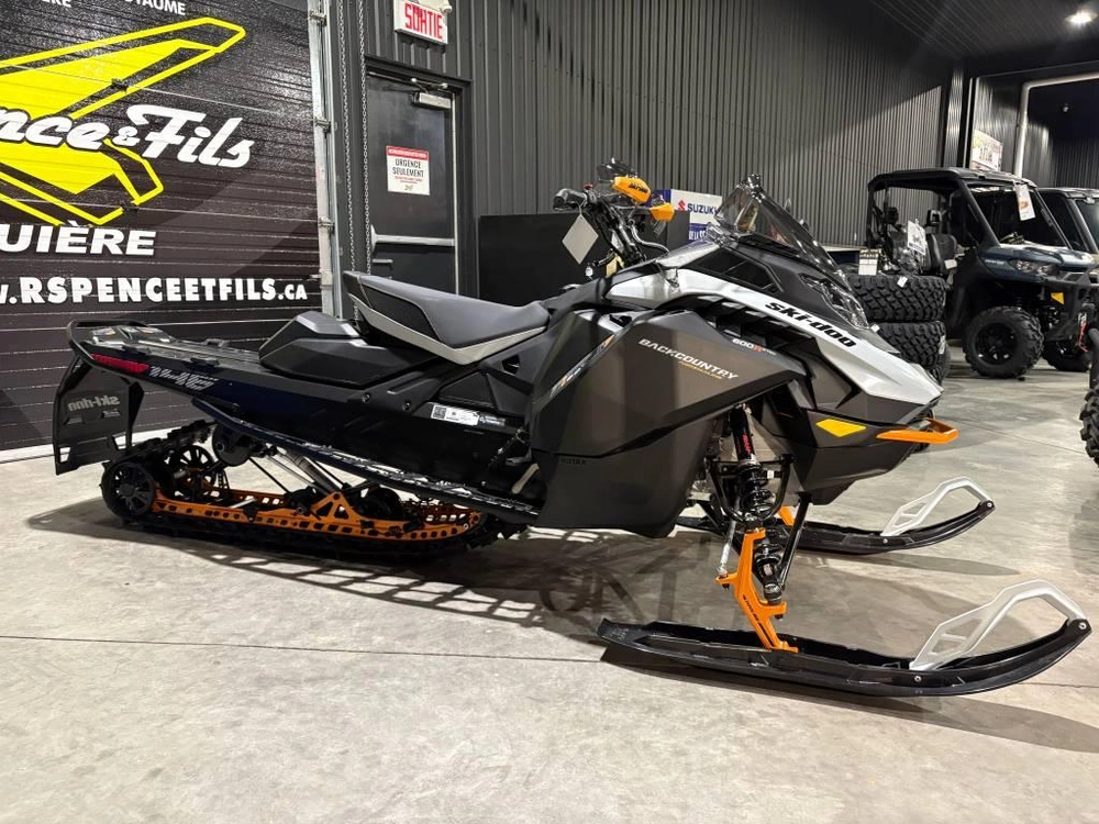 Ski-doo Backcountry Adrenaline (43'') 600r E-tec Storm 150 1.5'' E.s. 2026 alt