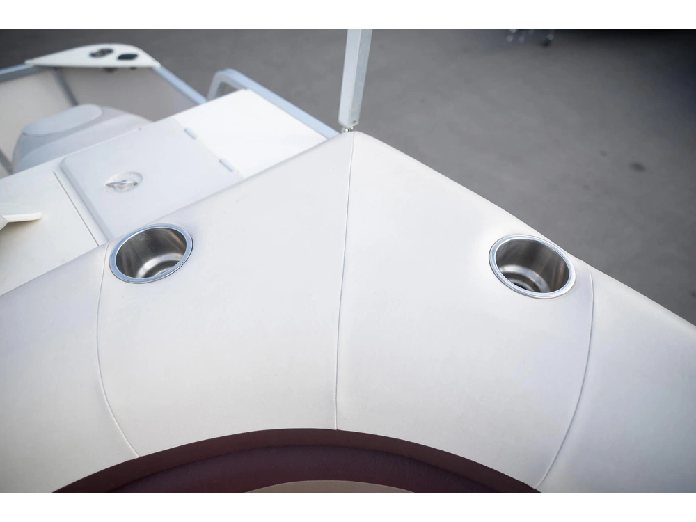 2011 Manitou Encore 23 4-point alt