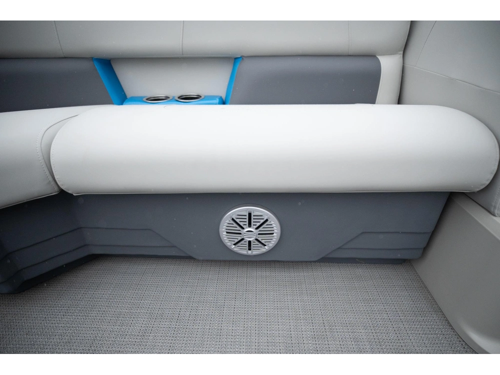 2023 Legend 20 Fun Ext alt