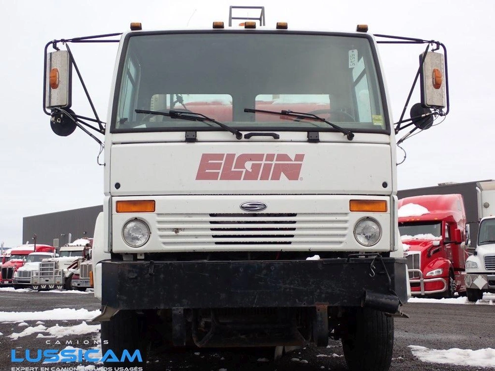 2006 Sterling Sc8000